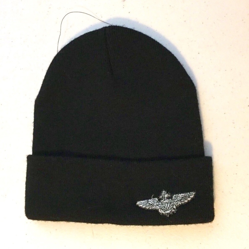 (NWOT) Ultra Club Women's Black Stretchable Knit Beanie With Silver Eagle